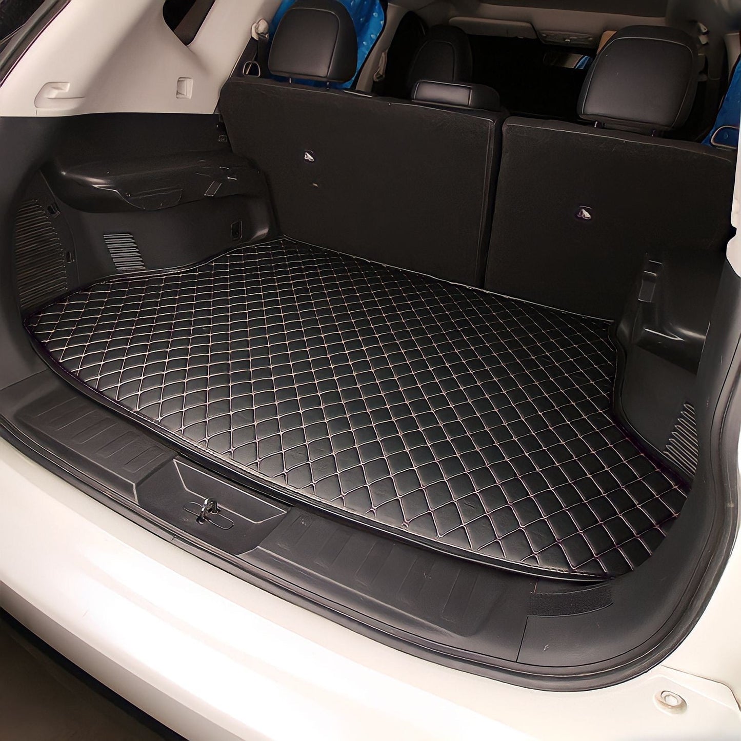 Kofferraummatte nach Maß | Passgenaue Auto Schutzmatte Premium Qualität